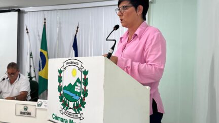 Vereadora Eliane Turini critica adiamento de reajuste salarial e cobra valorização dos servidores públicos de Vargem Alta